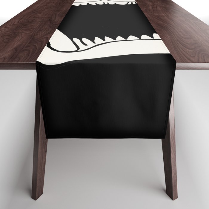 Black Panther Table Runner Gallery Image 1