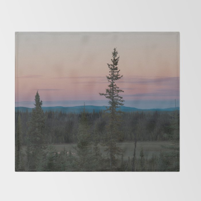 Yukon Evening Throw Blanket Gallery Image 2