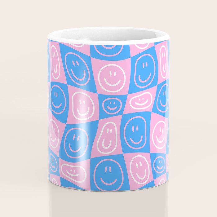 Retro happy face checkered pattern Coffee Mug Gallery Image 4
