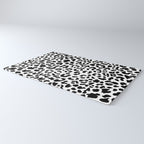 Black & White Leopard Skin Rug Gallery Image 3