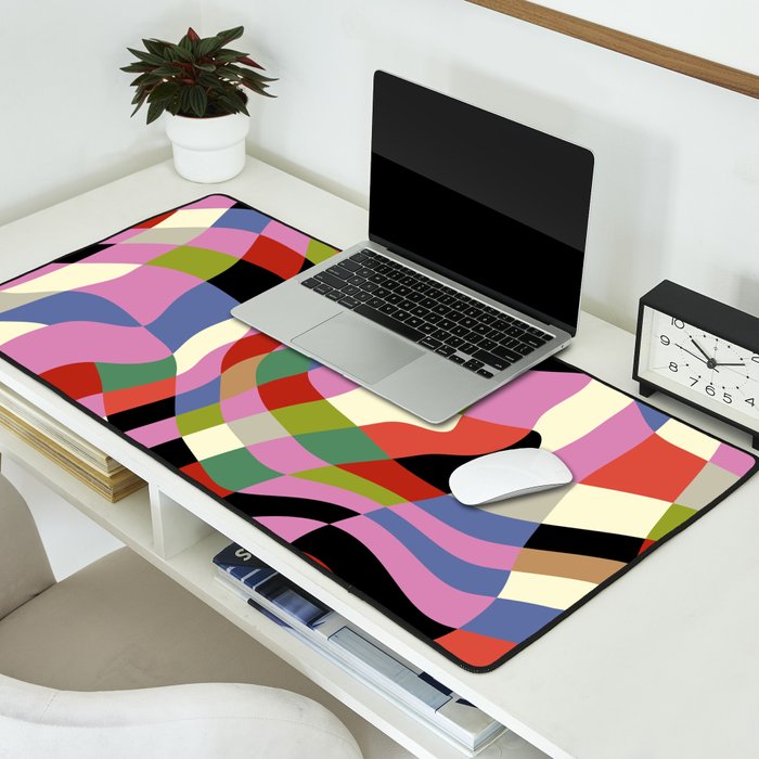 fluid retro checkers Desk Mat Gallery Image 2