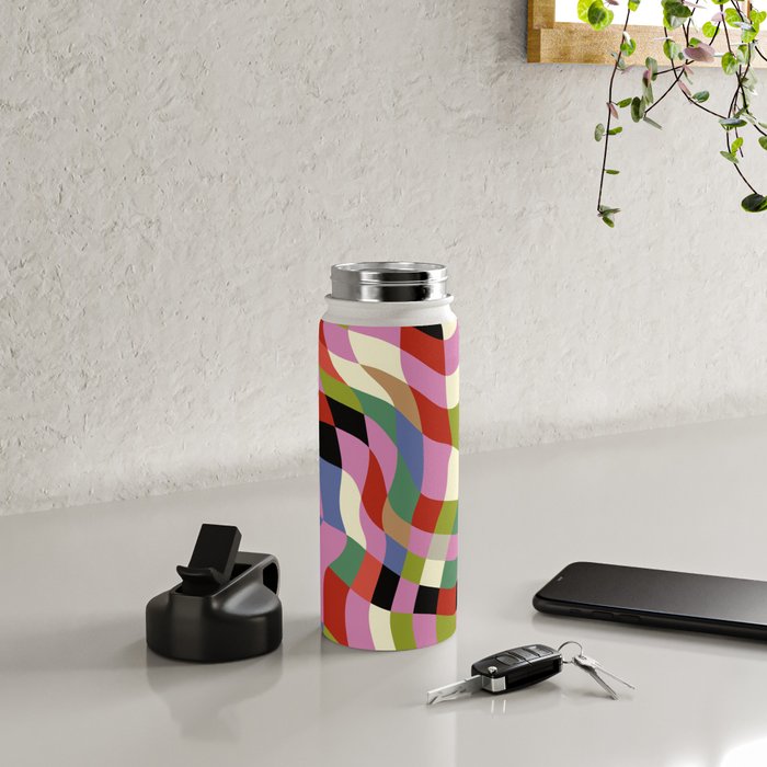 fluid retro checkers Water Bottle Gallery Image 4