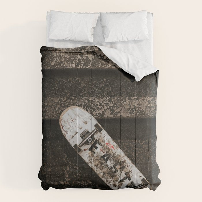 Grungy Skateboard (Color) Comforter Gallery Image 6