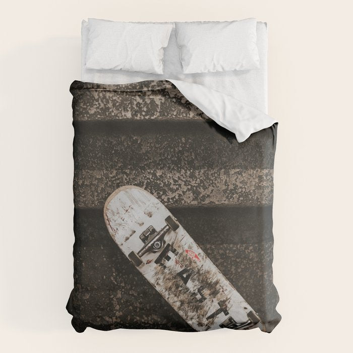 Grungy Skateboard (Color) Duvet Cover