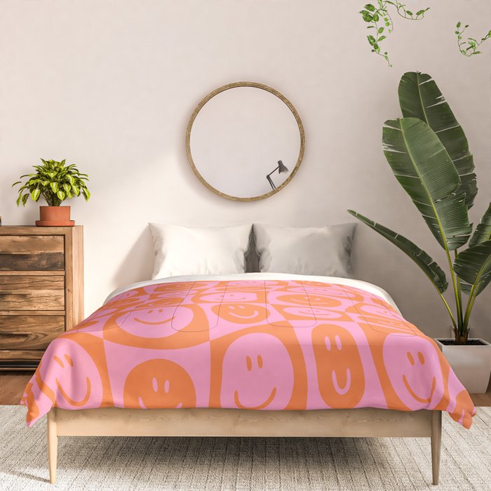 Retro happy face checkered pattern Comforter Gallery Image 3