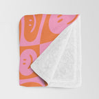 Retro happy face checkered pattern Throw Blanket Gallery Image 3