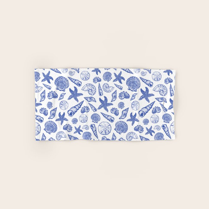Blue Seashell Print Bath Towel Gallery Image 1