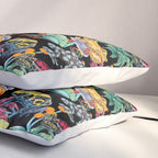Tropical frogs and plant - black Pillow Sham Gallery Image 3