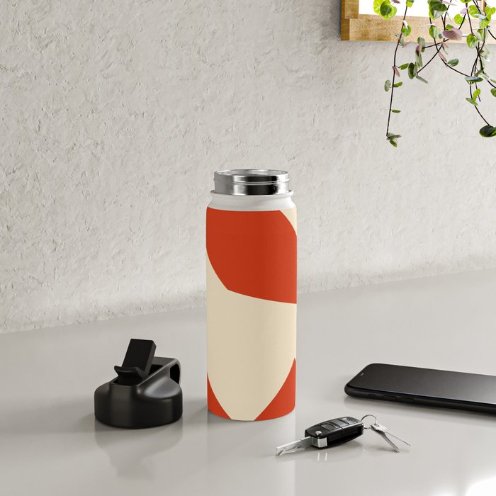 Minimalist 114 Water Bottle Gallery Image 4