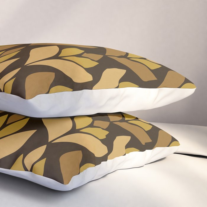 Dark Retro Trefoil Pattern Pillow Sham Gallery Image 3