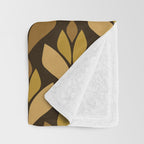 Dark Retro Trefoil Pattern Throw Blanket Gallery Image 3