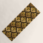 Dark Retro Trefoil Pattern Yoga Mat Gallery Image 1