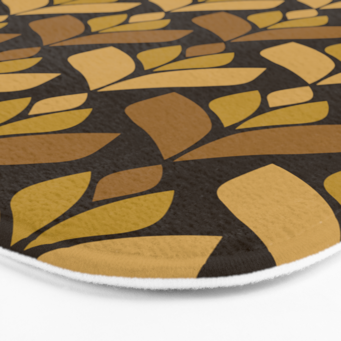 Dark Retro Trefoil Pattern Bath Mat Gallery Image 3
