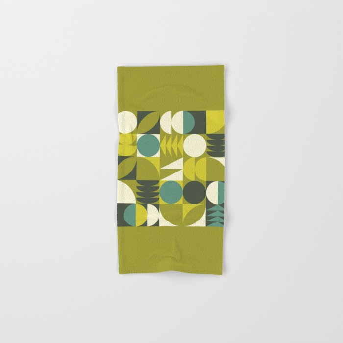 Vintage Geometric 01D Bath Towel Gallery Image 1