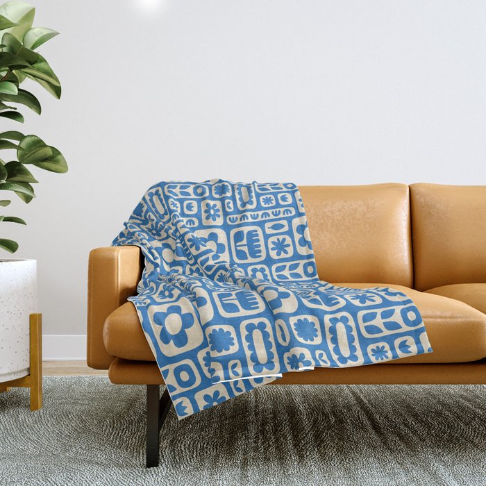 Vintage scandinavian floral art pattern Throw Blanket Gallery Image 1