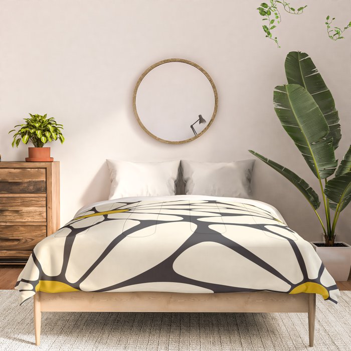 Big Daisy - Groovy Flower - Black, White and Yellow Comforter Gallery Image 3
