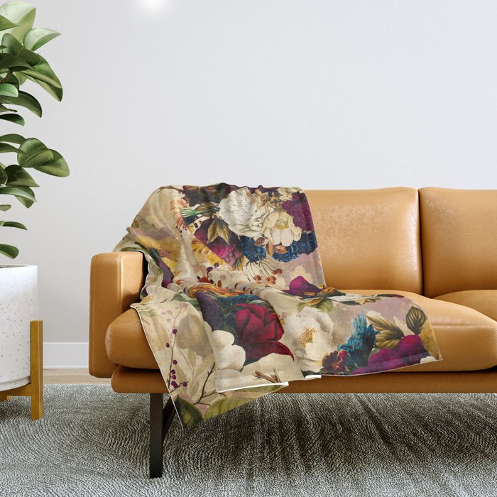 Vintage & Shabby Chic -  Nostalgic Winter Florals Pattern Throw Blanket Gallery Image 1
