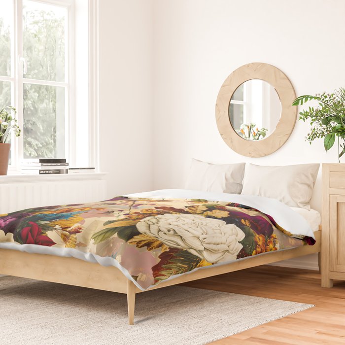 Vintage & Shabby Chic -  Nostalgic Winter Florals Pattern Duvet Cover Gallery Image 2