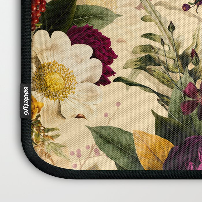 Vintage & Shabby Chic -  Nostalgic Winter Florals Pattern Laptop Sleeve Gallery Image 3