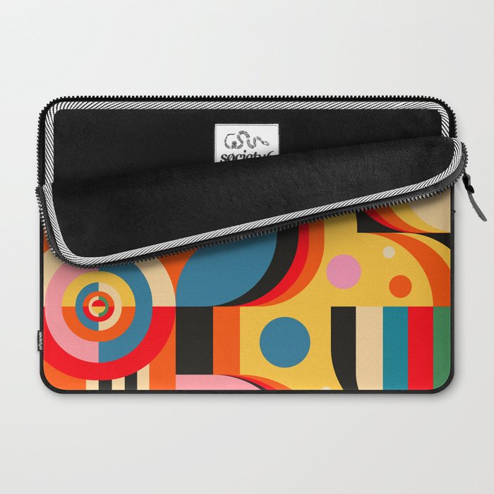 Girls in Wonderland Laptop Sleeve Gallery Image 2