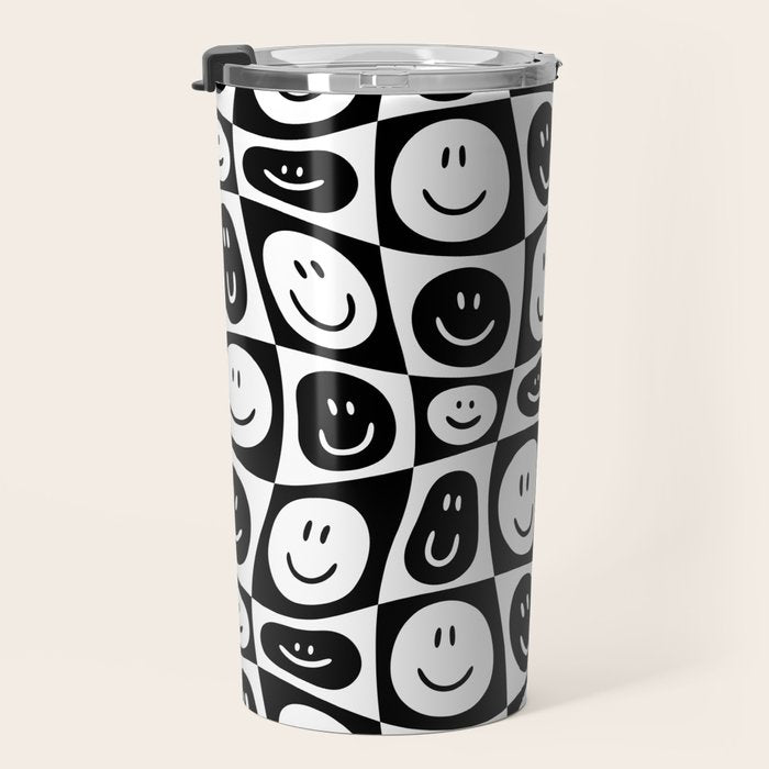Black and white checkered happy face pattern Travel Mug Gallery Image 3