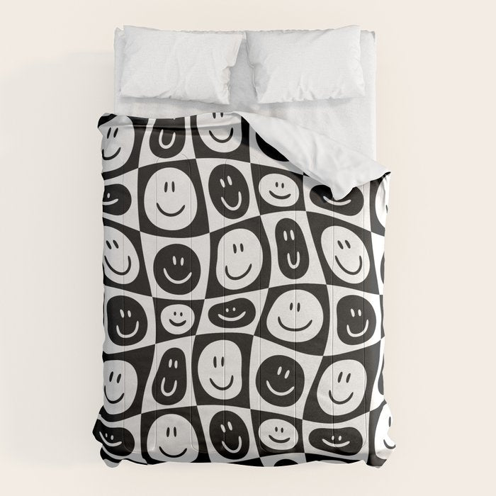 Black and white checkered happy face pattern Comforter Gallery Image 6