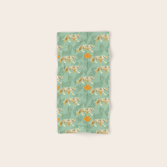 The tiger pattern Bath Towel Gallery Image 1