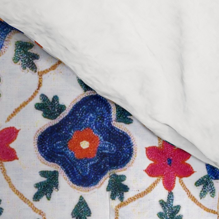 Kermina Nim Suzani  Antique Uzbekistan Embroidery Print Comforter Gallery Image 4