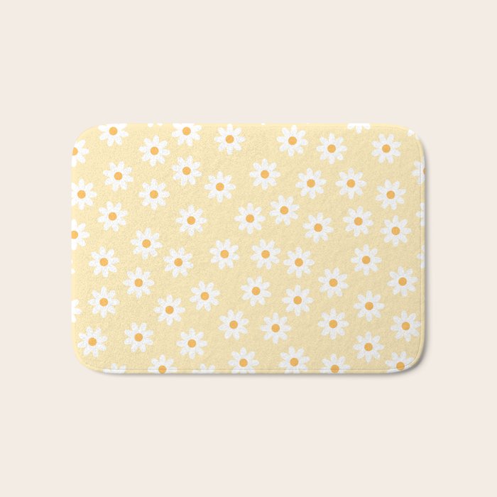 White Daisies Yellow Pattern Bath Mat Gallery Image 1