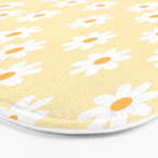 White Daisies Yellow Pattern Bath Mat Gallery Image 3