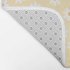 White Daisies Yellow Pattern Bath Mat Gallery Image 2