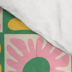 Retro checkered flower art pattern Comforter Gallery Image 4