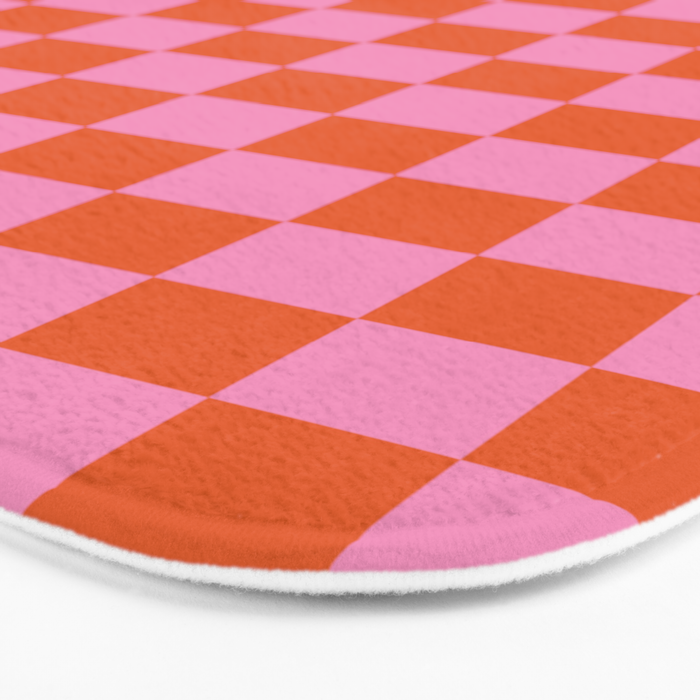 Pink Checker Pattern Bath Mat Gallery Image 3