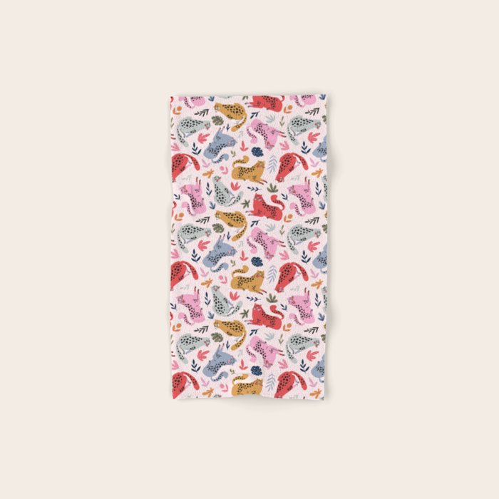 Wild cats Bath Towel Gallery Image 1