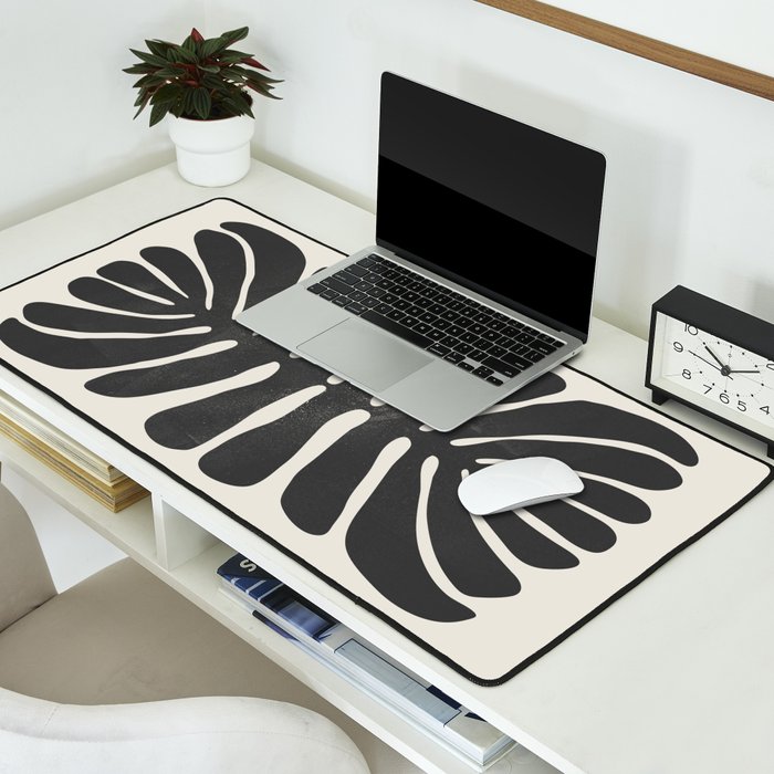 Sea Leaf: Noir Desk Mat Gallery Image 2