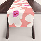 Retro Daisy - Magenta Mood Table Runner Gallery Image 1