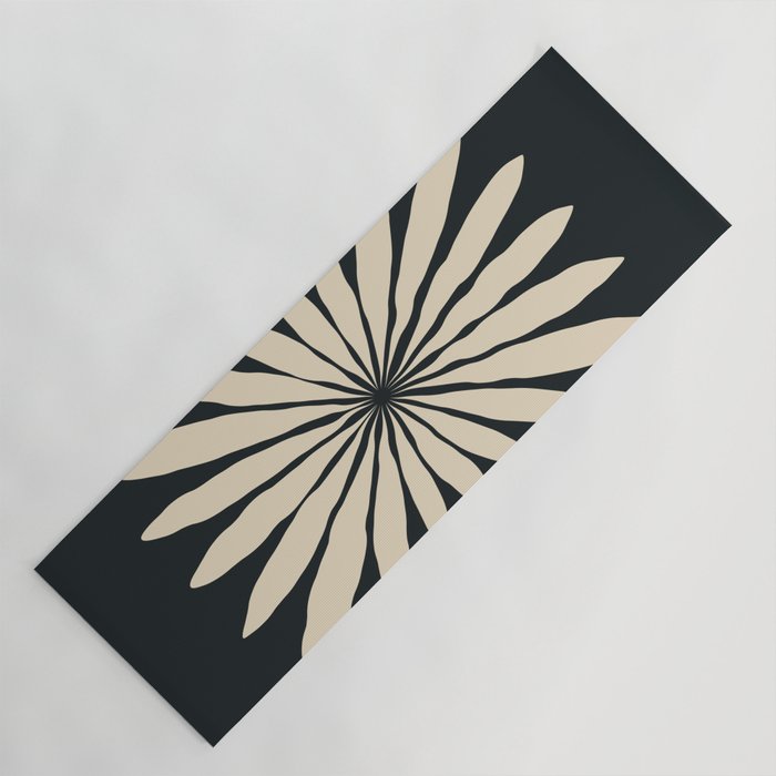 Star Leaf: Noir Yoga Mat Gallery Image 1