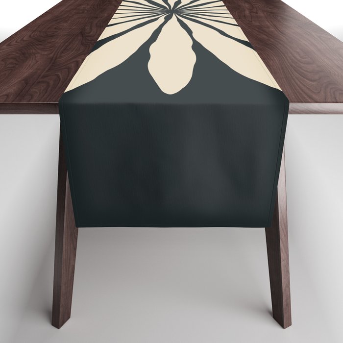 Star Leaf: Noir Table Runner Gallery Image 1