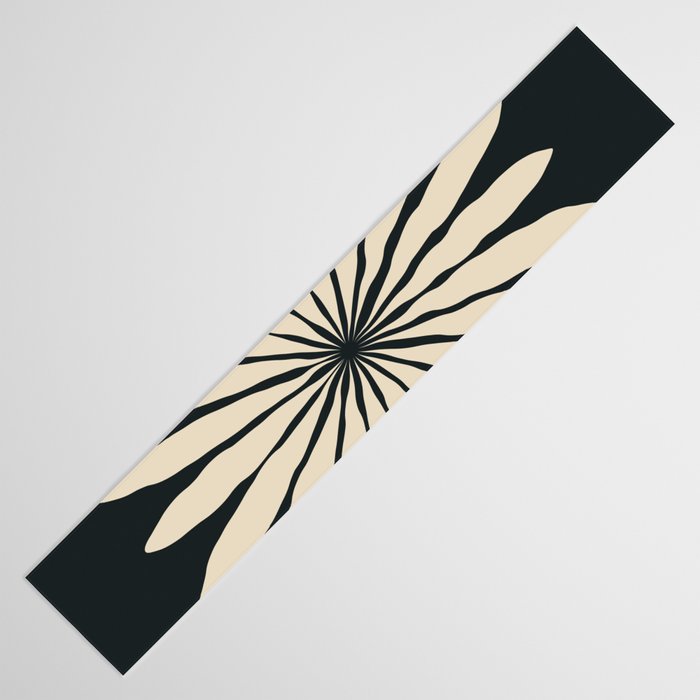 Star Leaf: Noir Table Runner Gallery Image 3