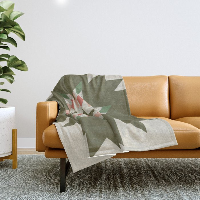 Star Wreath Throw Blanket Gallery Image 1
