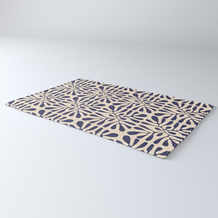 Square leaf pattern in blue Rug Gallery Image 3