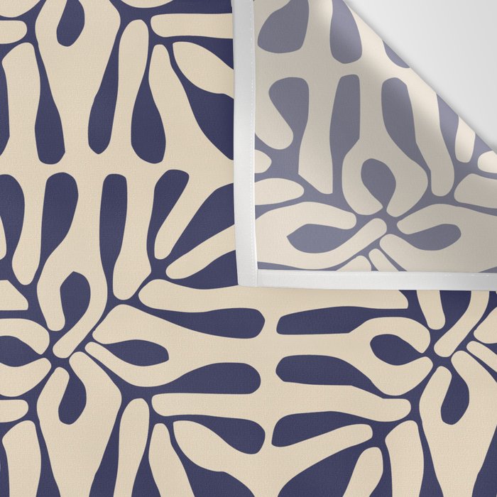 Square leaf pattern in blue Wall Tapestry Gallery Image 3