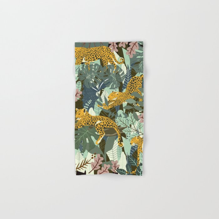 Leopard jungle print Bath Towel Gallery Image 1