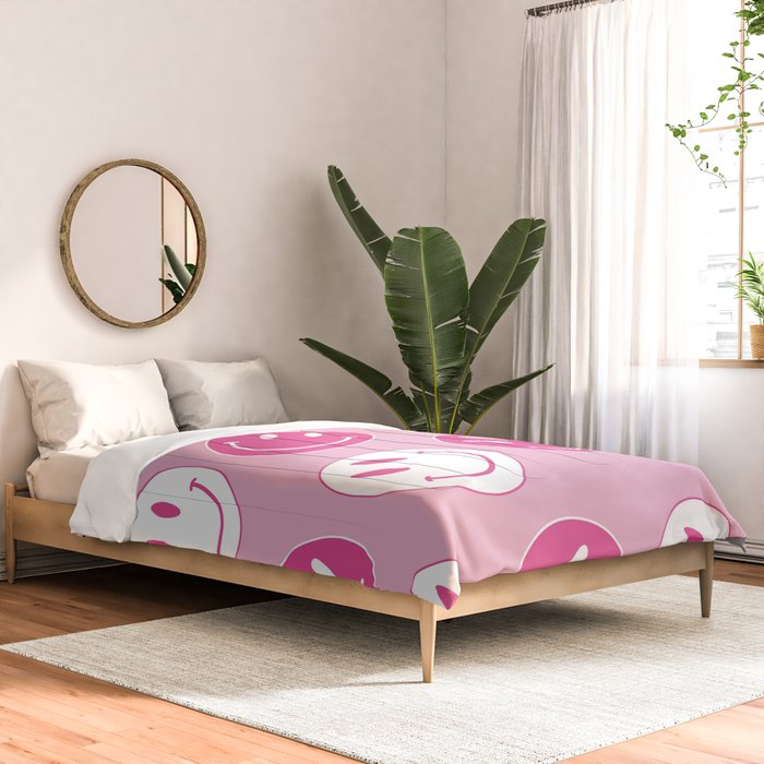 Large Pink and White Smiley Face - Preppy Aesthetic Decor Comforter Gallery Image 2