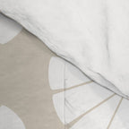 Minimal Botanical Pattern - Daisies Comforter Gallery Image 4