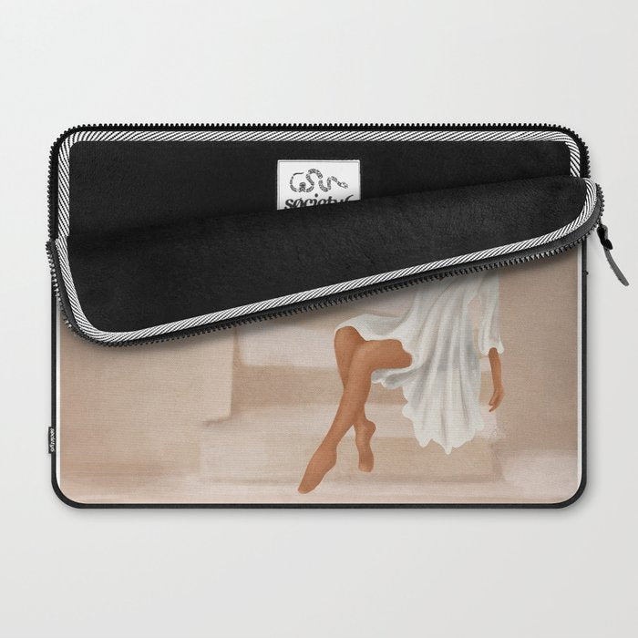 Graceful Resting II Laptop Sleeve Gallery Image 2