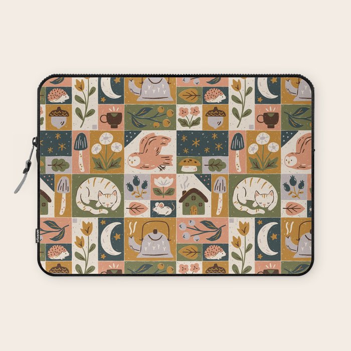 Repose - Cozy Patchwork Laptop Sleeve Gallery Image 1