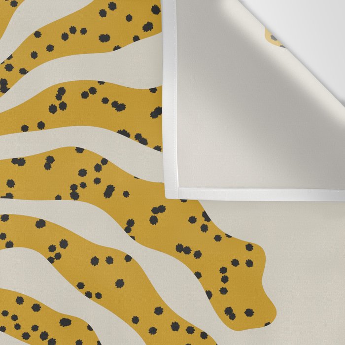 Modern Vase #3 Wall Tapestry Gallery Image 3