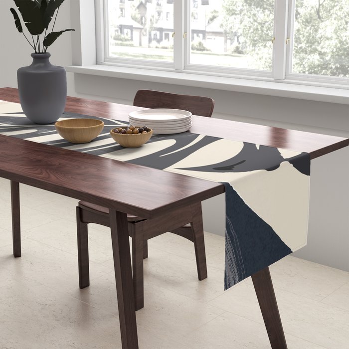 Wild Garden 03 Table Runner Gallery Image 2