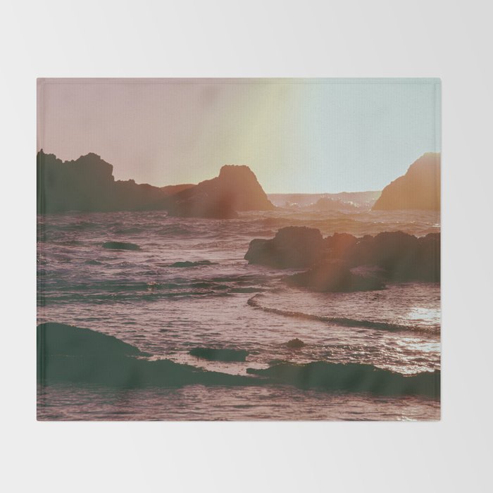 Rocky Sun-Kissed Tides Throw Blanket Gallery Image 2
